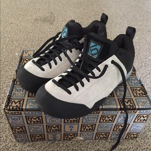 Five ten guide tennie